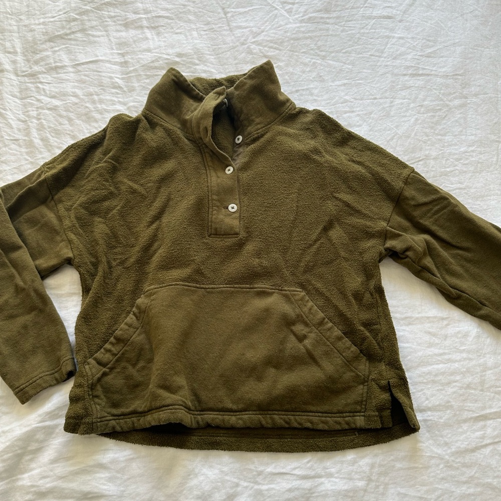 Only worn once. Brand new condition.